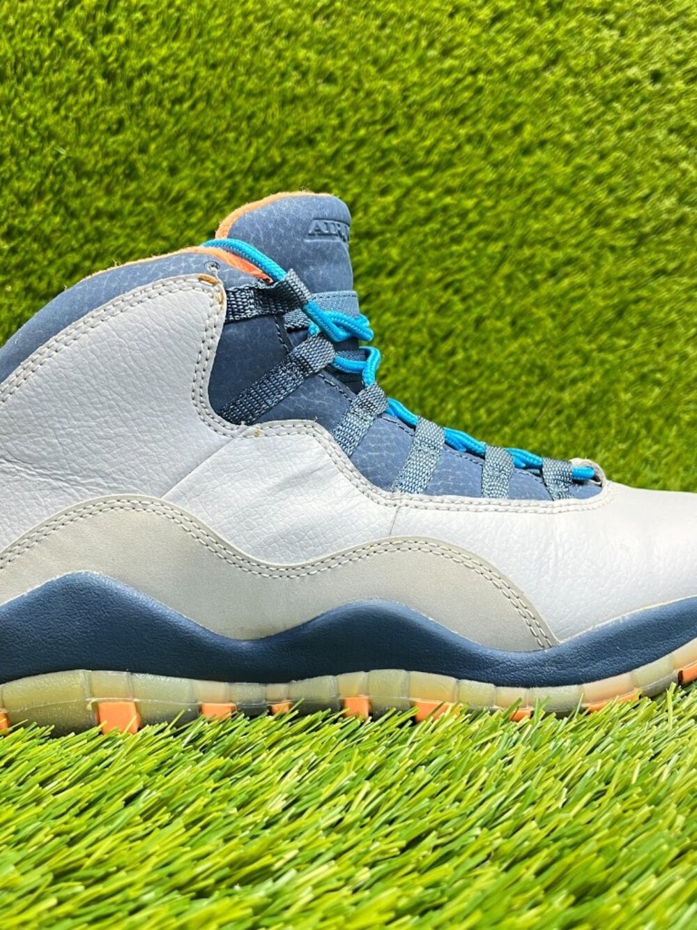Nike Air Jordan 10 Retro Boys Size 6.5Y Gray Blue Basketball Shoes Sneakers